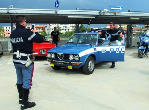Dlaczego włoska policja tak dokładnie sprawdza polskie tablice? Nasza historia z Itri Dlaczego włoska policja tak dokładnie sprawdza polskie tablice? Nasza historia z Itri